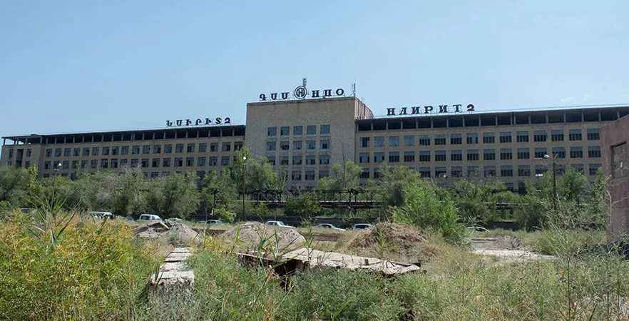 От прошлого к будущему: Расцвет Ереванского завода хлоропренового каучука, секреты создания искусственного резинового волшебства
